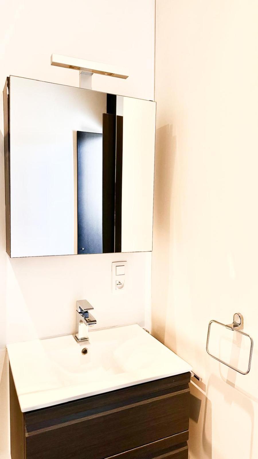 אנטוורפן Bauhaus Suites מראה חיצוני תמונה